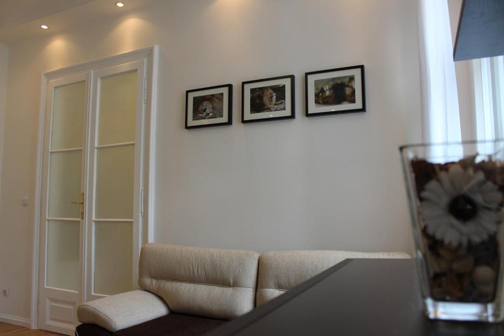 Leo Apartment Obchodna - Family Bratislava Eksteriør billede