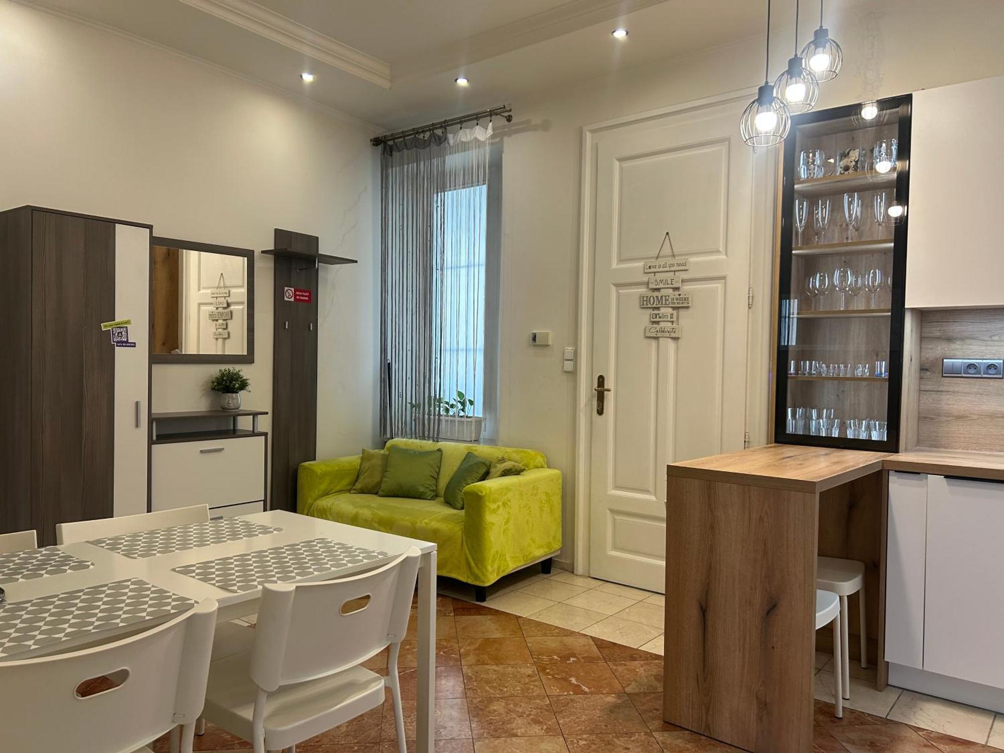 Leo Apartment Obchodna - Family Bratislava Eksteriør billede