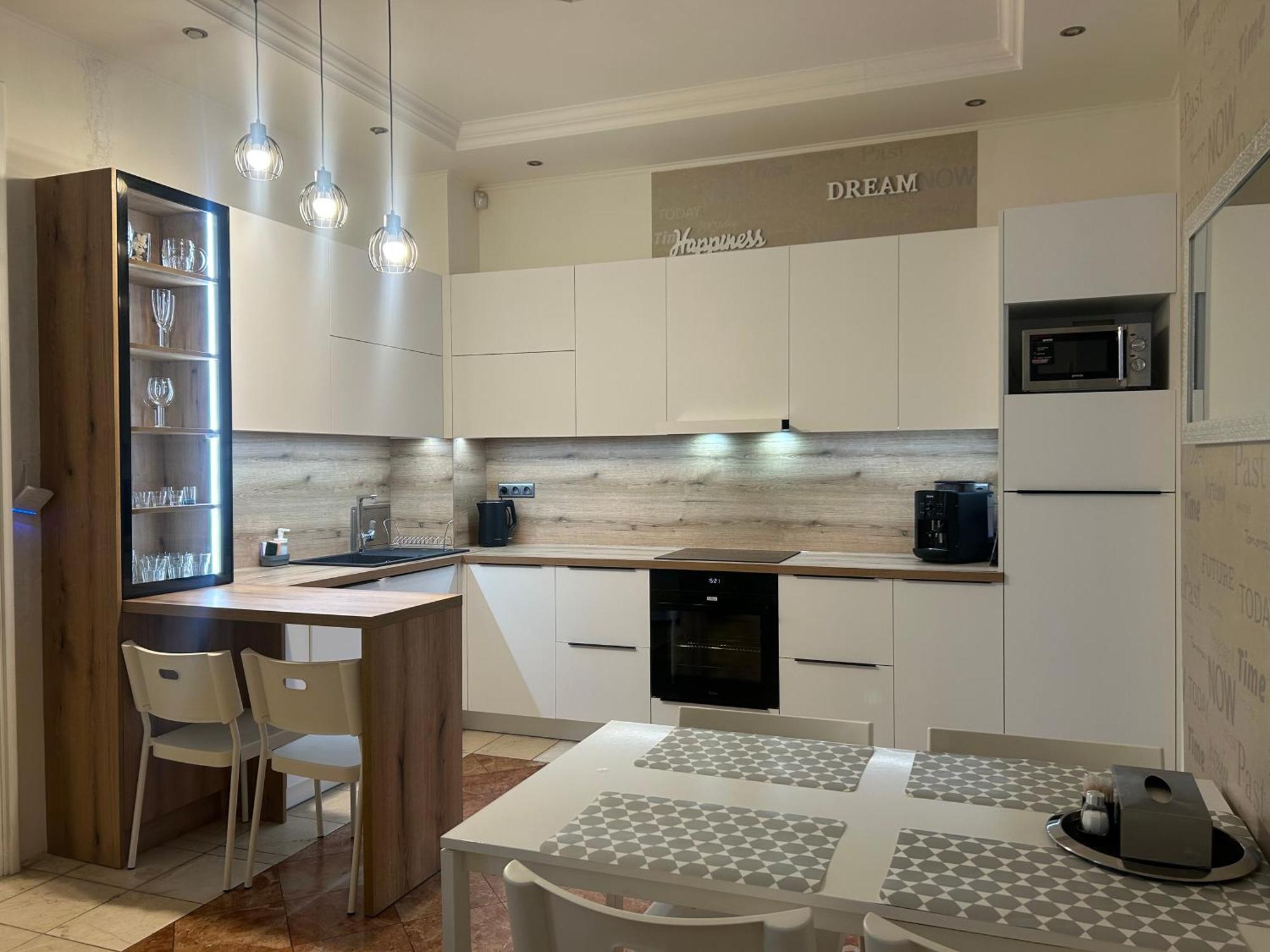 Leo Apartment Obchodna - Family Bratislava Eksteriør billede